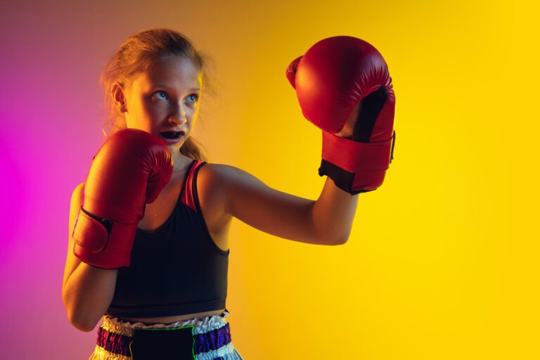 15 Best Boxing Gloves for Training/Sparring for Women in US